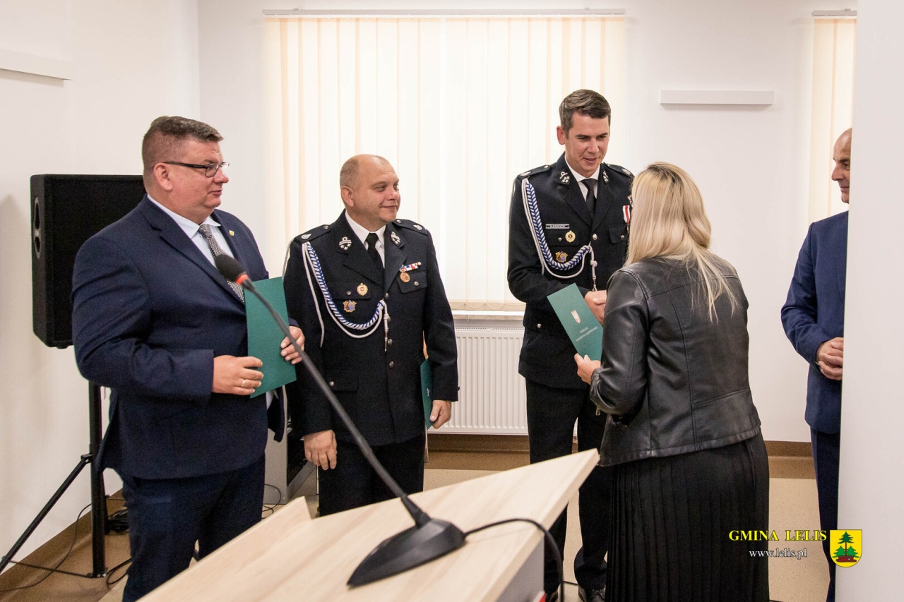 Nowoczesny sprzęt dla strażaków OSP w gminie Lelis [26.09.2025] - zdjęcie #20 - eOstroleka.pl
