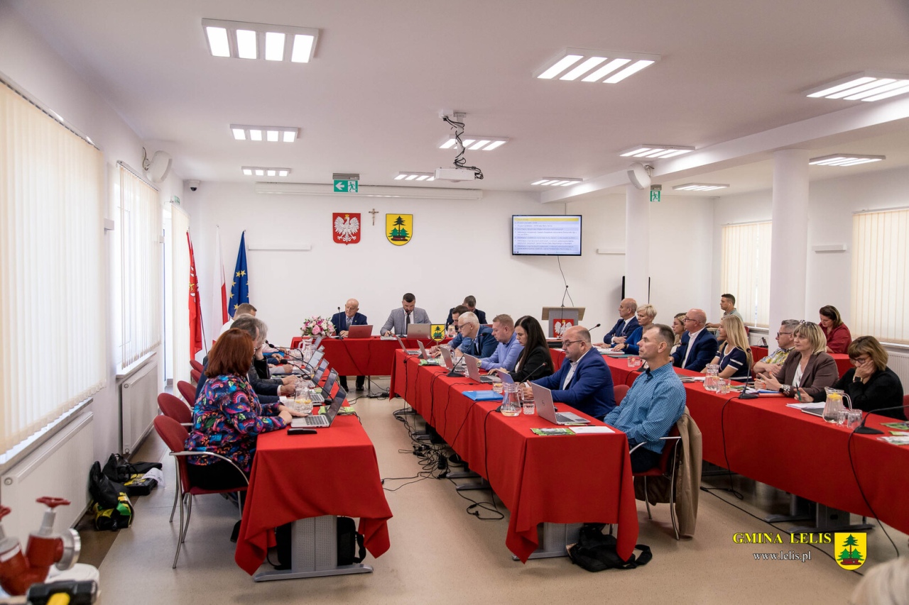 Nowoczesny sprzęt dla strażaków OSP w gminie Lelis [26.09.2025] - zdjęcie #10 - eOstroleka.pl