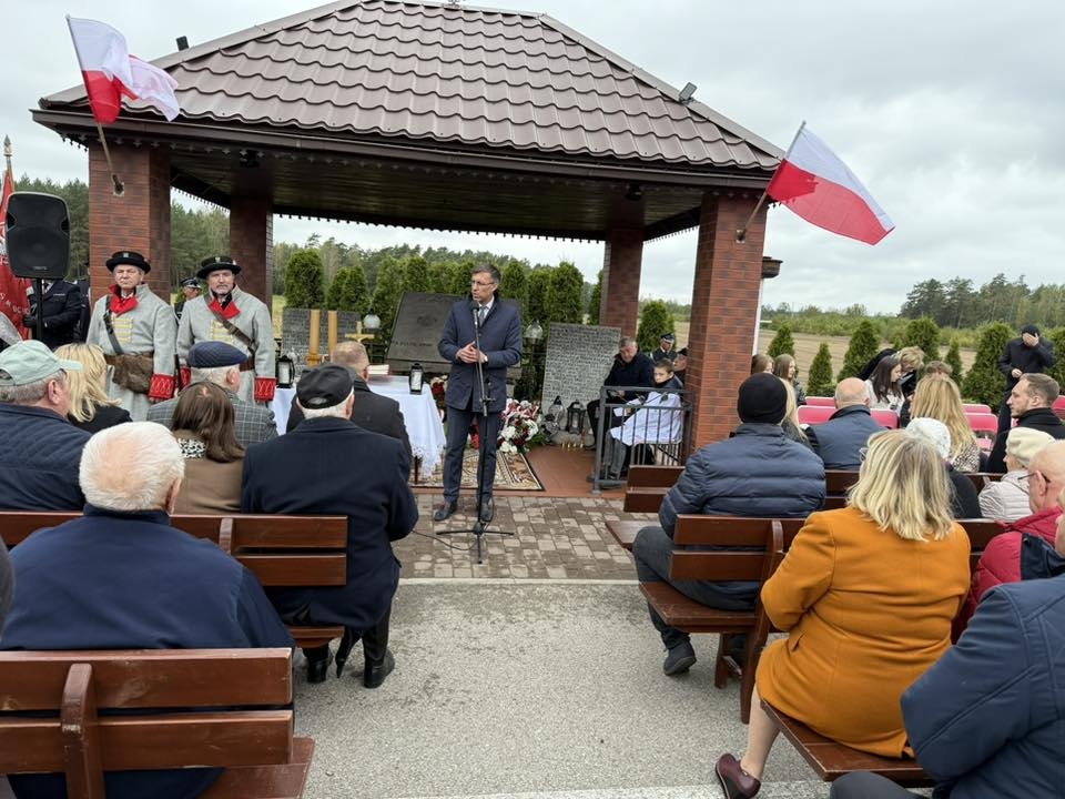 Uroczystości patriotyczne w Bandysiach [5.10.2025] - zdjęcie #3 - eOstroleka.pl