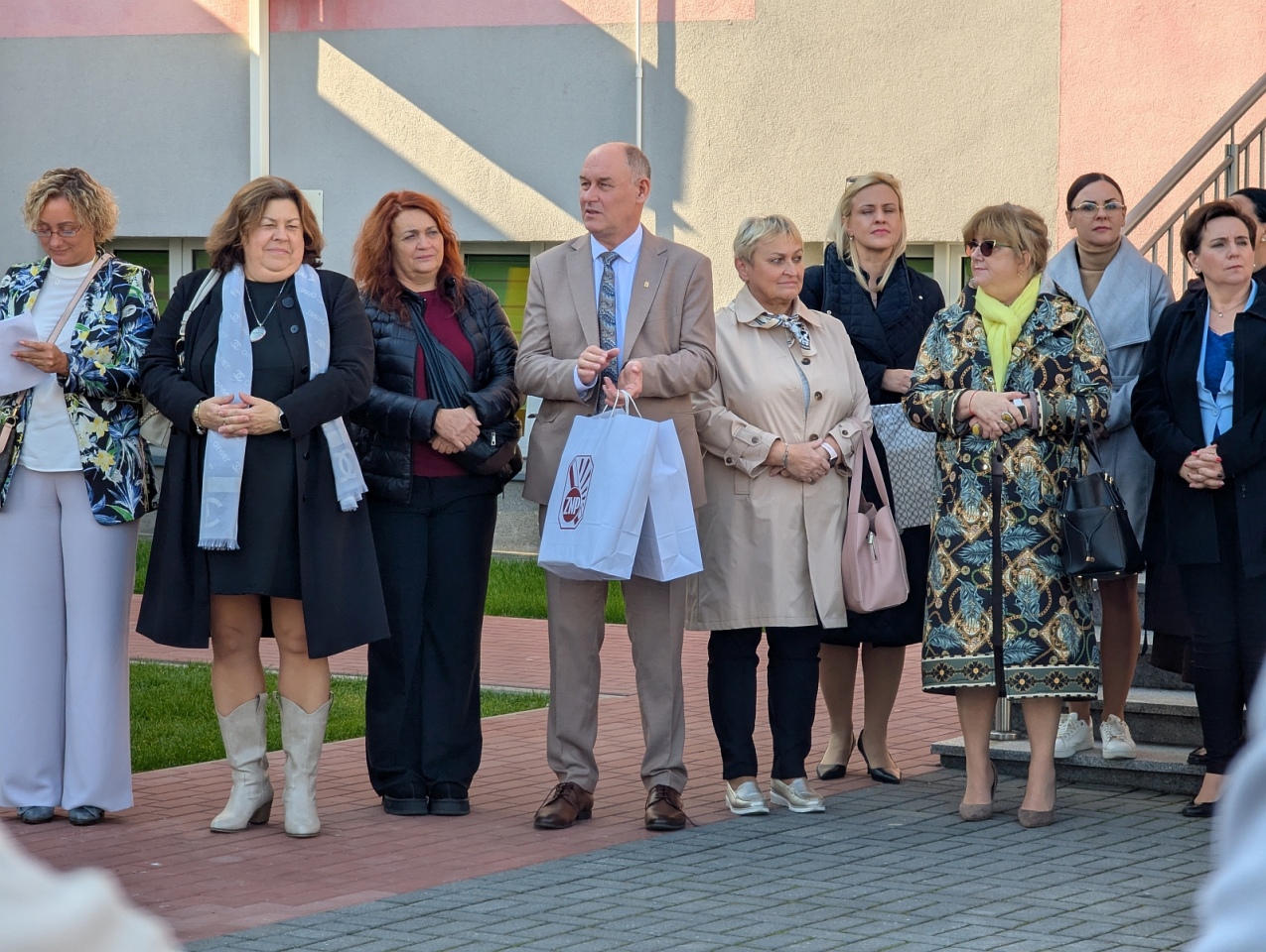 Uroczyste otwarcie przedszkola miejskiego nr 10 w Ostrołęce [7.10.2025] - zdjęcie #88 - eOstroleka.pl