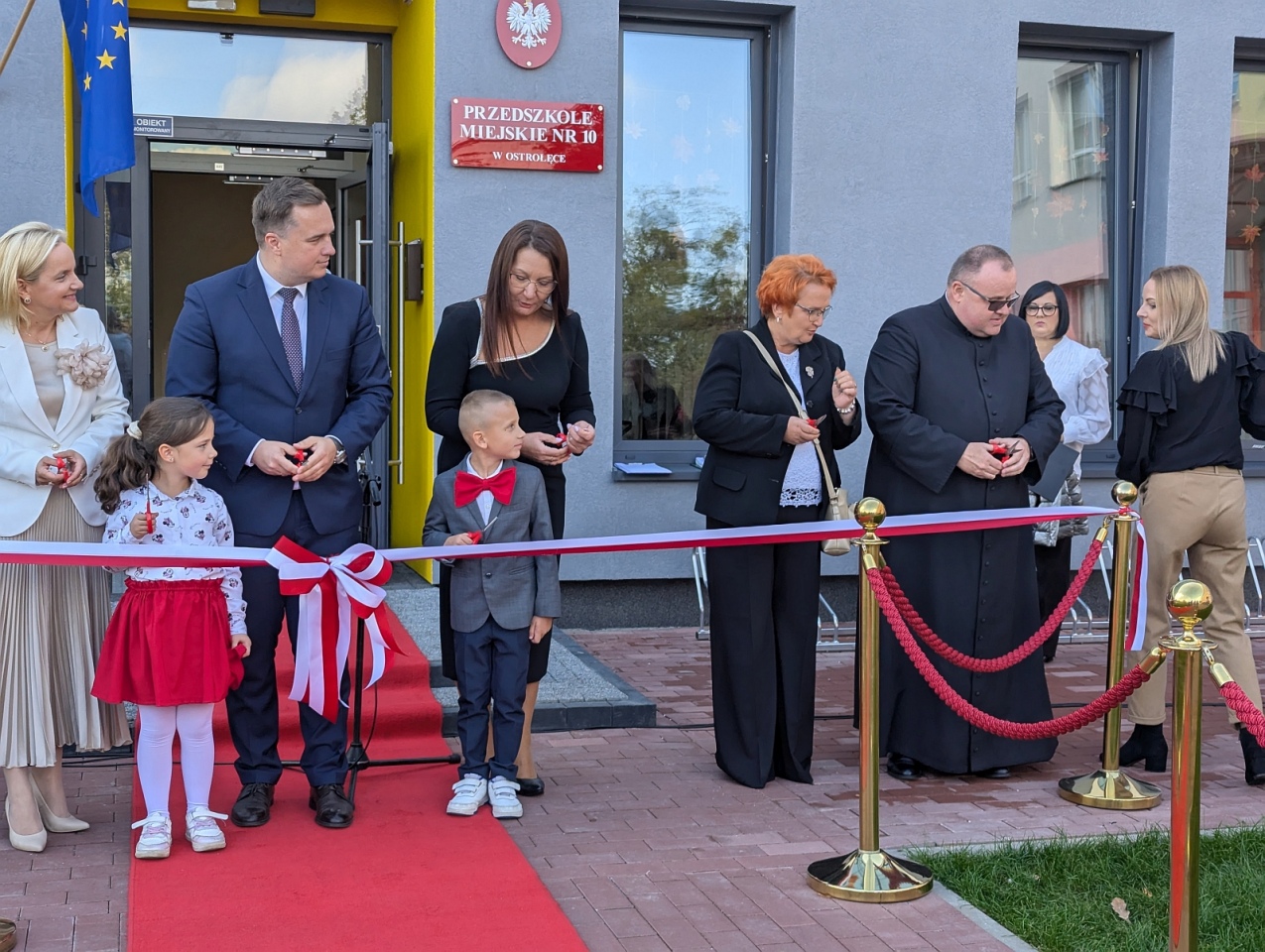Uroczyste otwarcie przedszkola miejskiego nr 10 w Ostrołęce [7.10.2025] - zdjęcie #76 - eOstroleka.pl