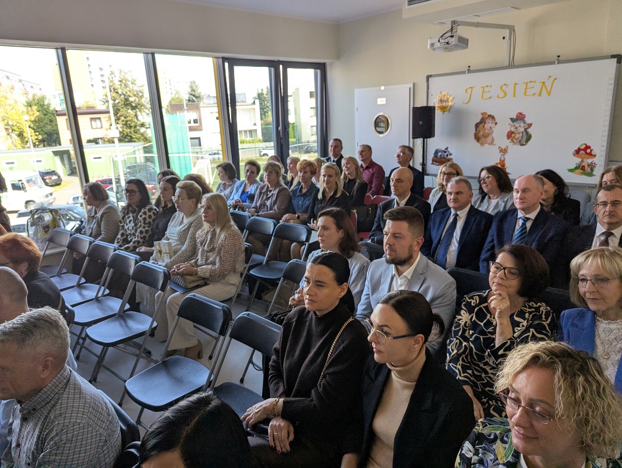 Uroczyste otwarcie przedszkola miejskiego nr 10 w Ostrołęce [7.10.2025] - zdjęcie #25 - eOstroleka.pl