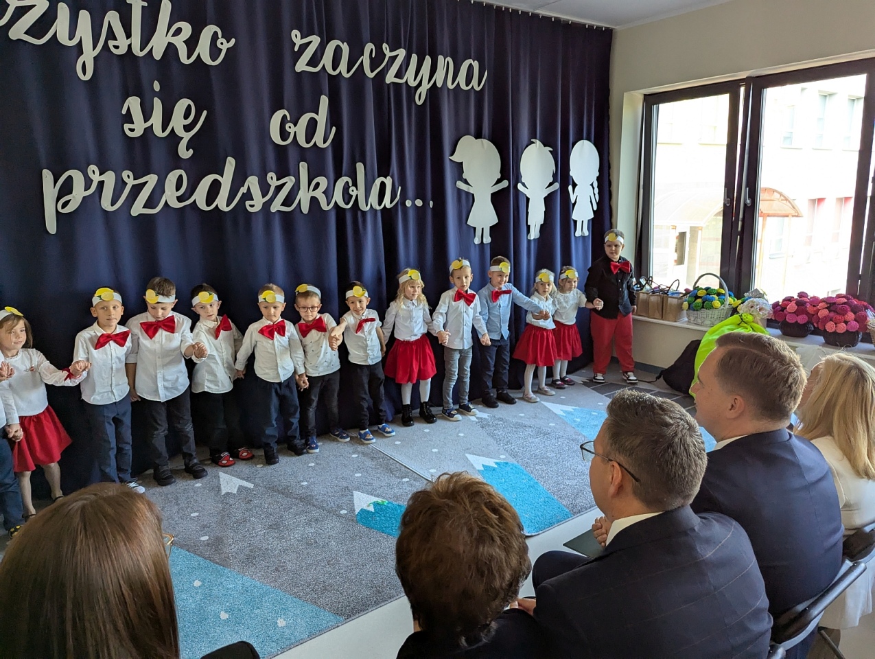 Uroczyste otwarcie przedszkola miejskiego nr 10 w Ostrołęce [7.10.2025] - zdjęcie #24 - eOstroleka.pl