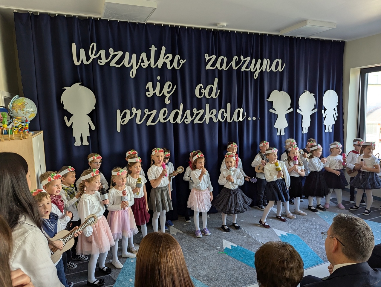 Uroczyste otwarcie przedszkola miejskiego nr 10 w Ostrołęce [7.10.2025] - zdjęcie #13 - eOstroleka.pl