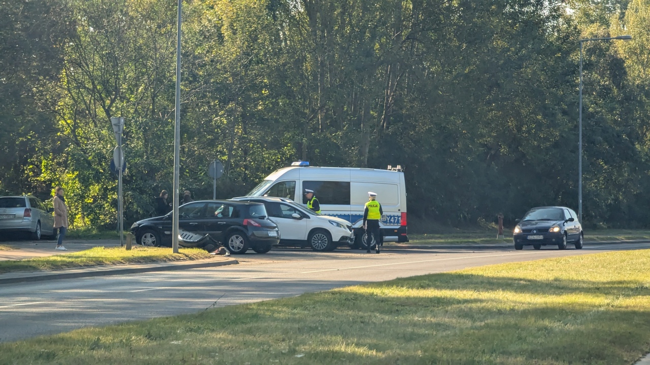Kolizja na obwodnicy [08.10.2025] - zdjęcie #3 - eOstroleka.pl