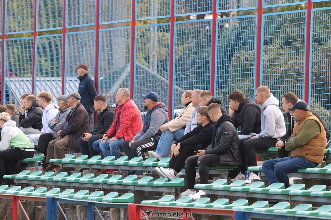 Narew II Ostrołęka - MKS Przasnysz [8.10.2025] - zdjęcie #18 - eOstroleka.pl