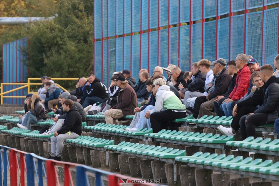 Narew II Ostrołęka - MKS Przasnysz [8.10.2025] - zdjęcie #17 - eOstroleka.pl