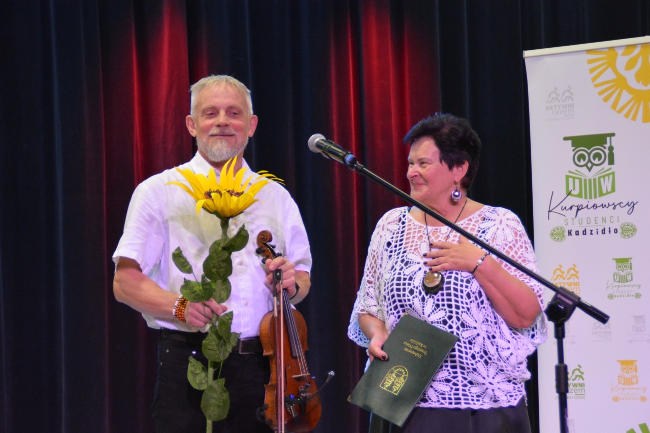 Inauguracja roku akademickiego Uniwersytetu Trzeciego Wieku w Kadzidle [08.10.2025] - zdjęcie #30 - eOstroleka.pl