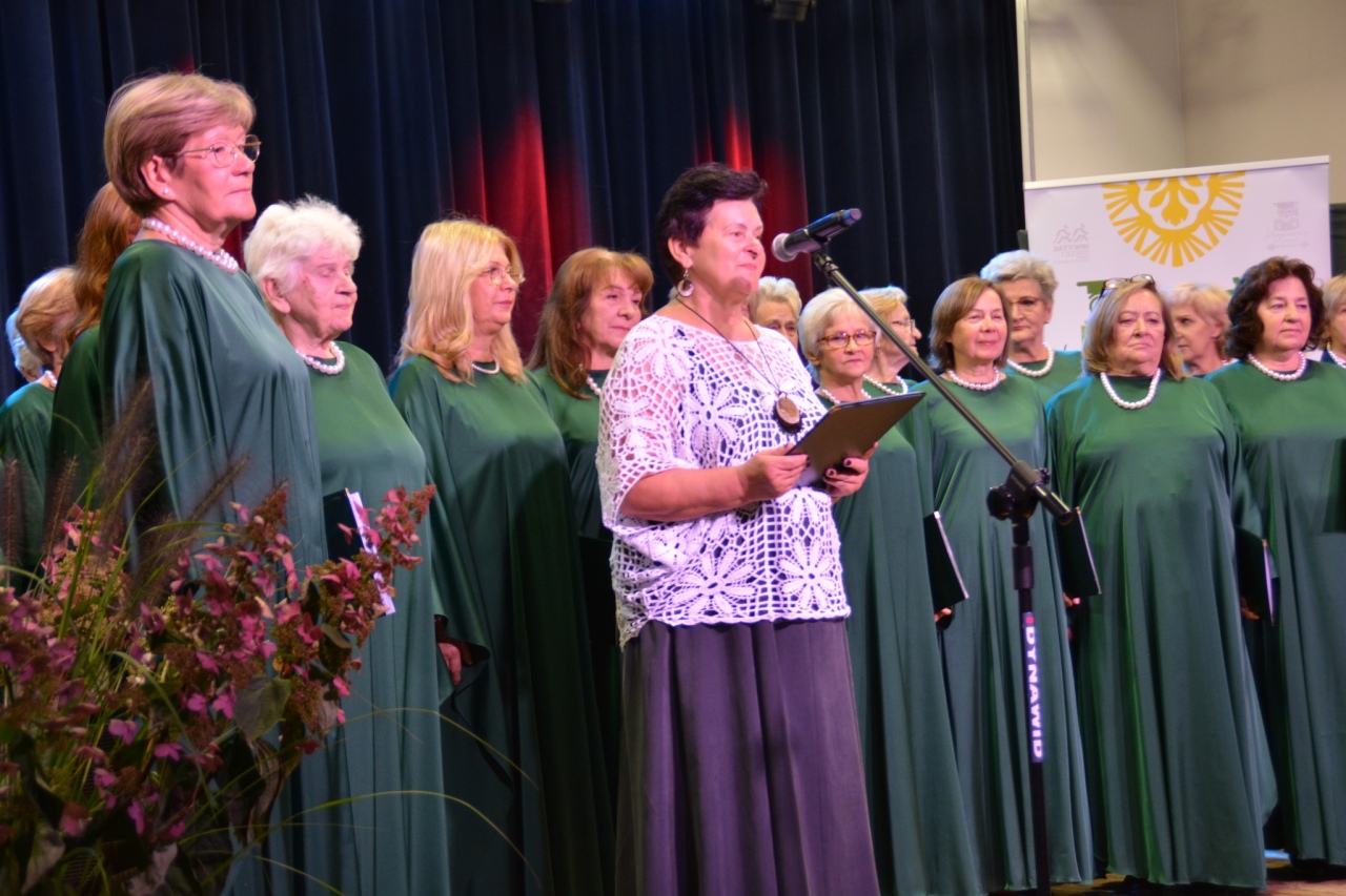 Inauguracja roku akademickiego Uniwersytetu Trzeciego Wieku w Kadzidle [08.10.2025] - zdjęcie #15 - eOstroleka.pl