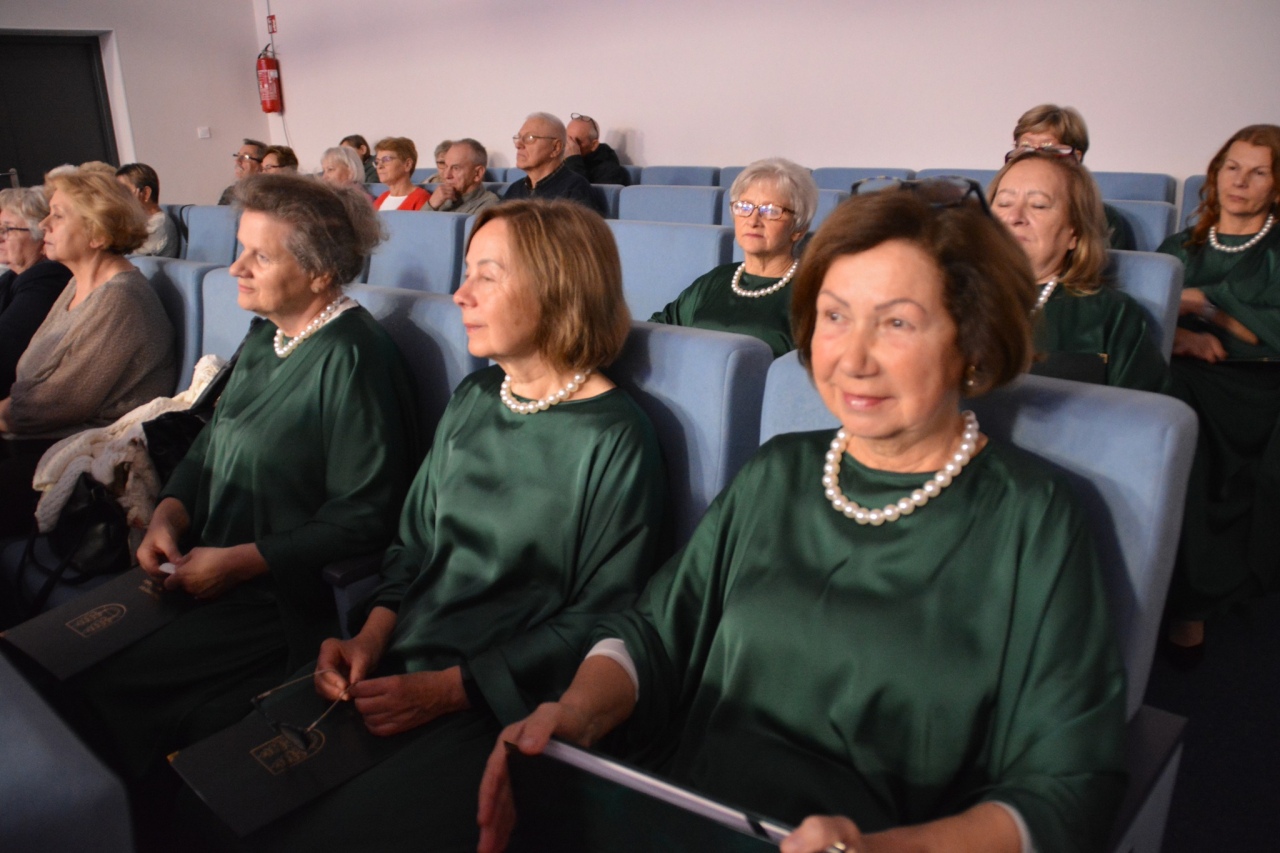Inauguracja roku akademickiego Uniwersytetu Trzeciego Wieku w Kadzidle [08.10.2025] - zdjęcie #14 - eOstroleka.pl
