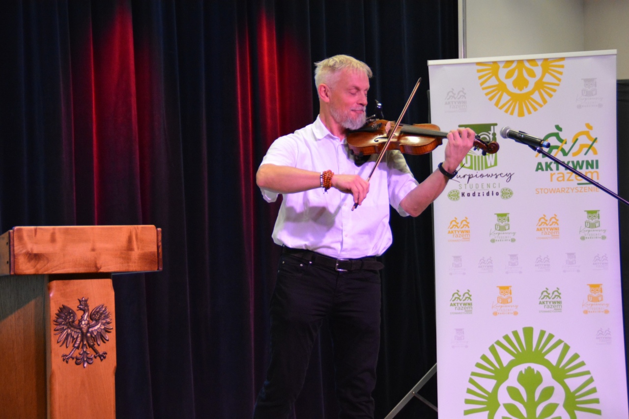 Inauguracja roku akademickiego Uniwersytetu Trzeciego Wieku w Kadzidle [08.10.2025] - zdjęcie #10 - eOstroleka.pl