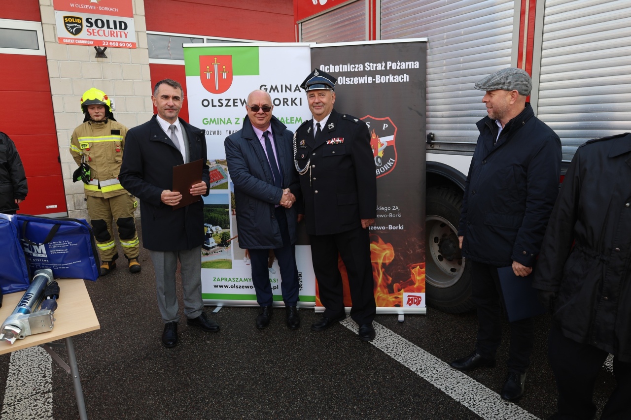 Nowy sprzęt dla OSP Olszewo Borki [10.10.2025] - zdjęcie #14 - eOstroleka.pl