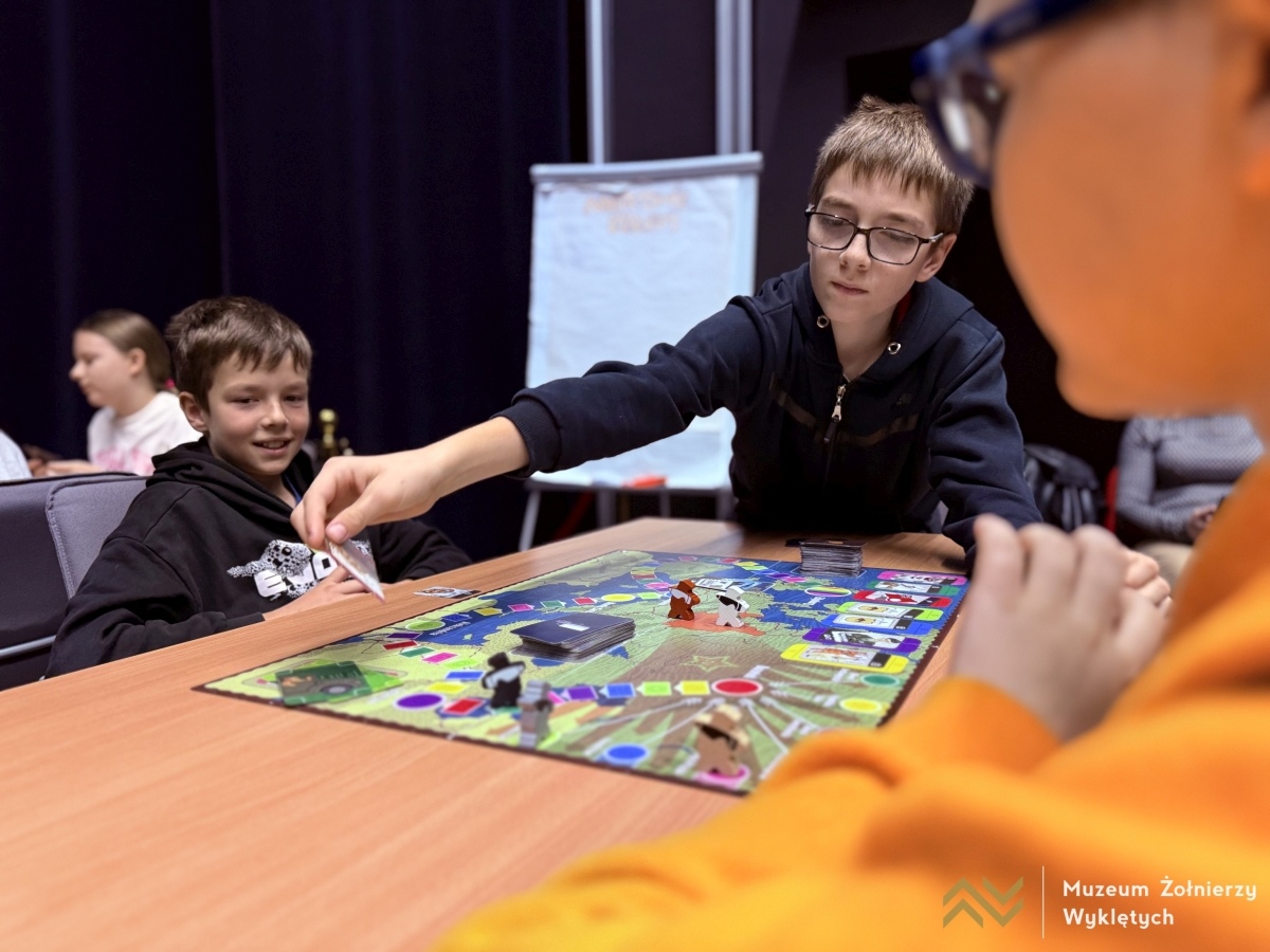 Noc Księgarń 2025 w Muzeum Żołnierzy Wyklętych [10.10.2025] - zdjęcie #67 - eOstroleka.pl