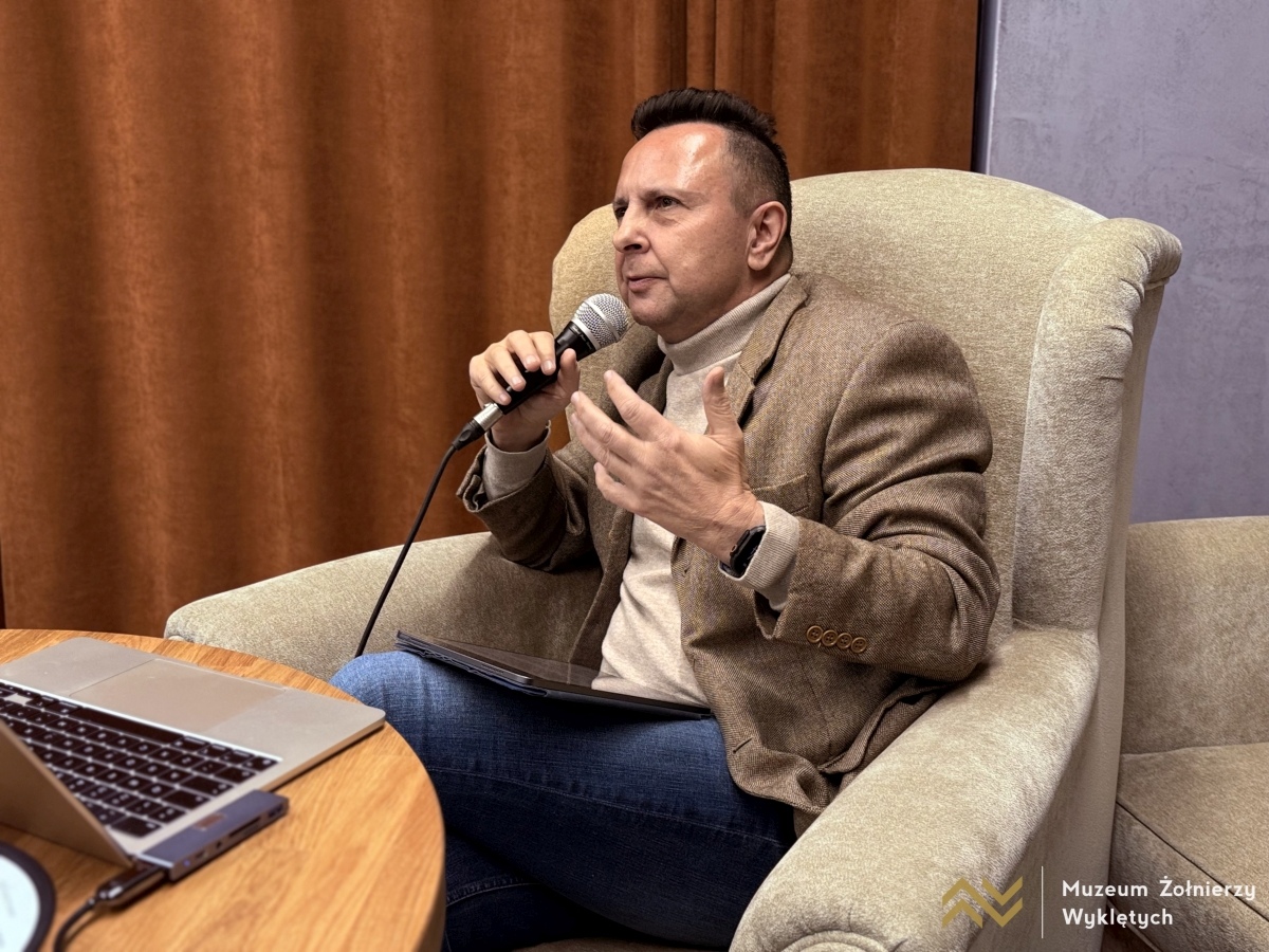 Noc Księgarń 2025 w Muzeum Żołnierzy Wyklętych [10.10.2025] - zdjęcie #21 - eOstroleka.pl