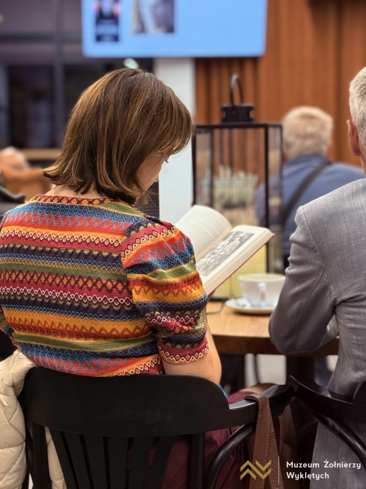 Noc Księgarń 2025 w Muzeum Żołnierzy Wyklętych [10.10.2025] - zdjęcie #17 - eOstroleka.pl