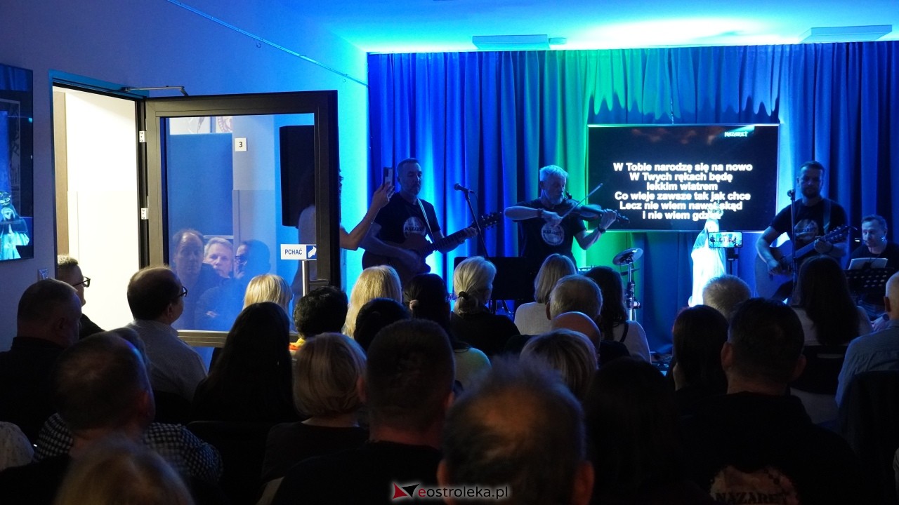 GOK Olszewo-Borki pękał w szwach! Niezwykły koncert zespołu Nazaret - zdjęcie #34 - eOstroleka.pl