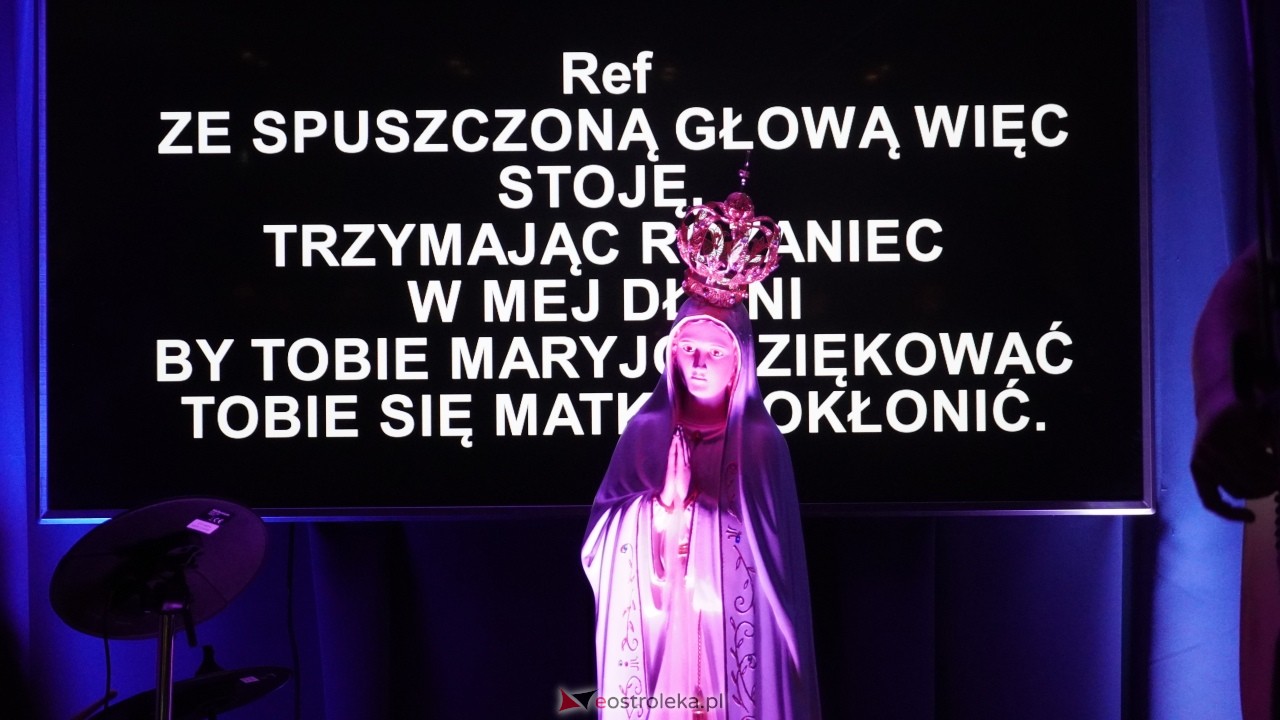 GOK Olszewo-Borki pękał w szwach! Niezwykły koncert zespołu Nazaret - zdjęcie #12 - eOstroleka.pl