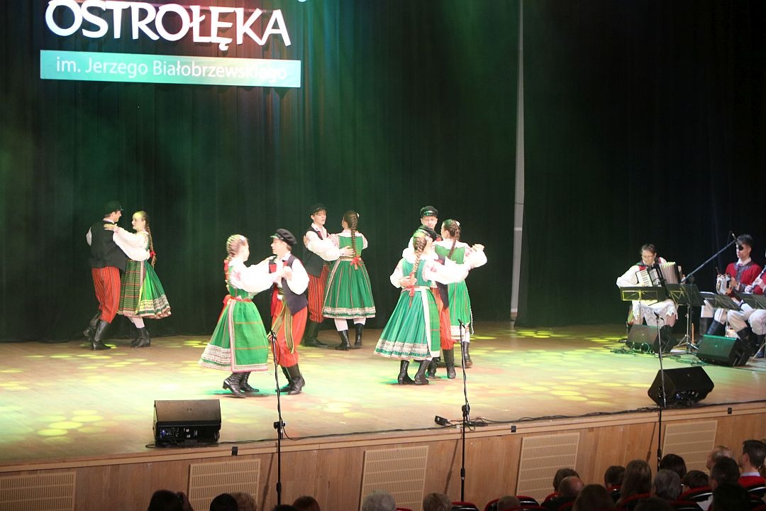 Ostrołęcki Dzień Tańca Ludowego [12.10.2025] - zdjęcie #37 - eOstroleka.pl
