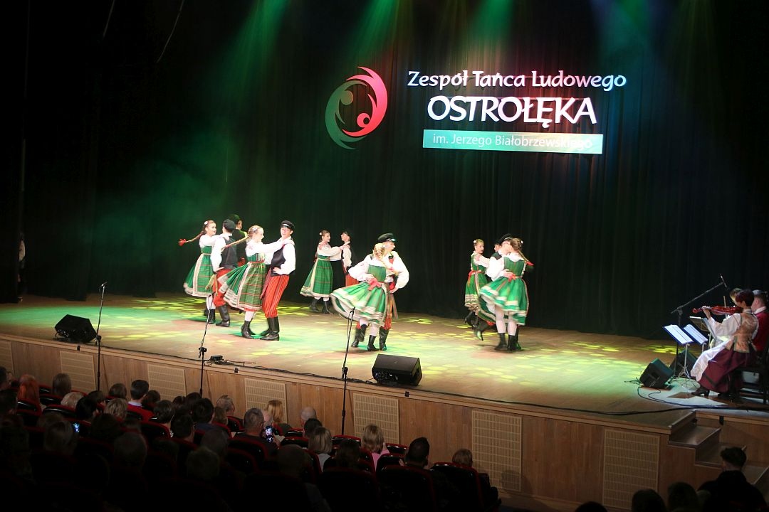 Ostrołęcki Dzień Tańca Ludowego [12.10.2025] - zdjęcie #32 - eOstroleka.pl