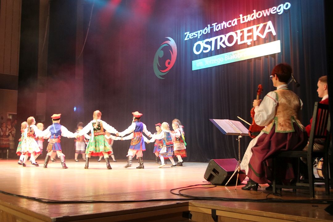 Ostrołęcki Dzień Tańca Ludowego [12.10.2025] - zdjęcie #29 - eOstroleka.pl