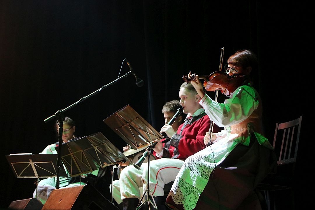 Ostrołęcki Dzień Tańca Ludowego [12.10.2025] - zdjęcie #25 - eOstroleka.pl