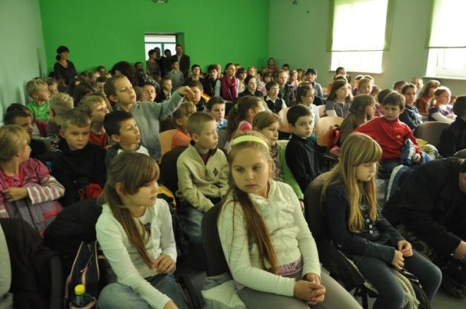 Konkurs Zbiórka makulatury w szkołach rozstrzygnięty (25.X.2011) - zdjęcie #23 - eOstroleka.pl
