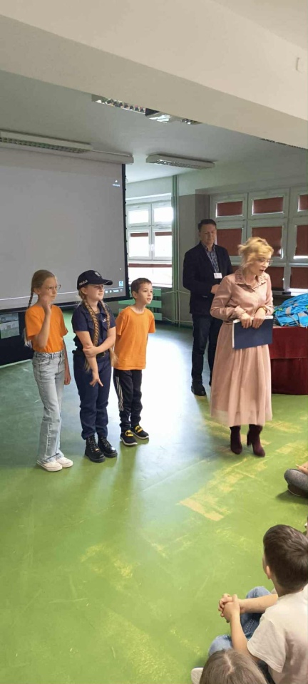 Finał akcji „Bezpieczeństwo ponad wszystko” w SP 10 [13.10.2025] - zdjęcie #21 - eOstroleka.pl