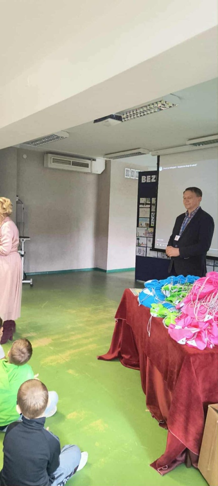 Finał akcji „Bezpieczeństwo ponad wszystko” w SP 10 [13.10.2025] - zdjęcie #10 - eOstroleka.pl