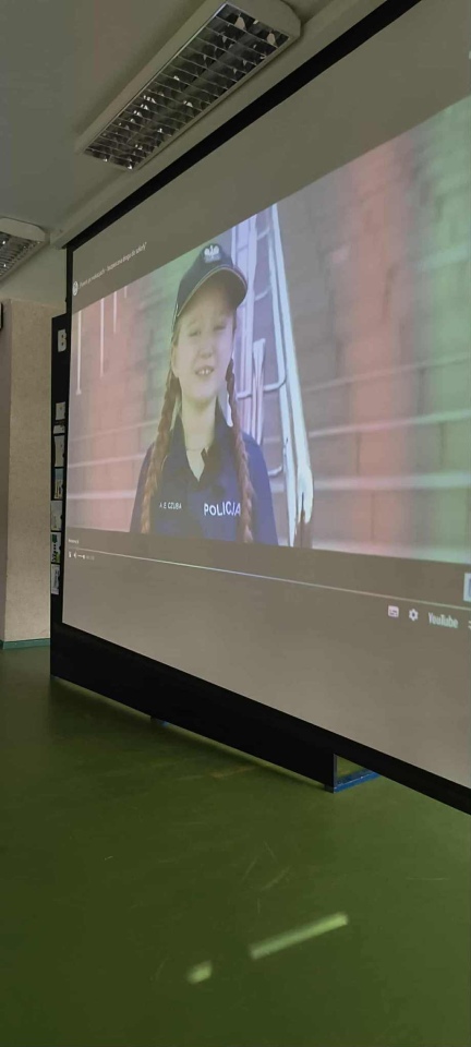 Finał akcji „Bezpieczeństwo ponad wszystko” w SP 10 [13.10.2025] - zdjęcie #9 - eOstroleka.pl