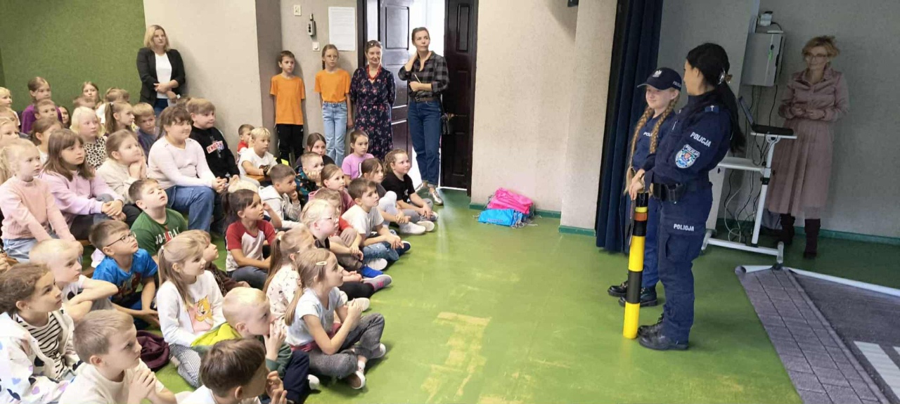 Finał akcji „Bezpieczeństwo ponad wszystko” w SP 10 [13.10.2025] - zdjęcie #6 - eOstroleka.pl