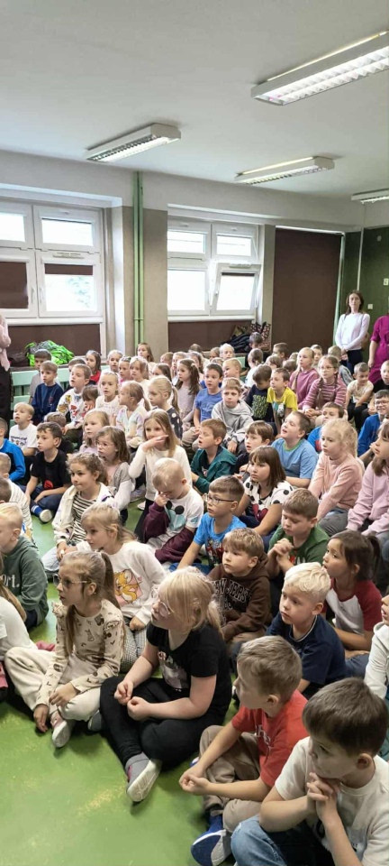 Finał akcji „Bezpieczeństwo ponad wszystko” w SP 10 [13.10.2025] - zdjęcie #1 - eOstroleka.pl