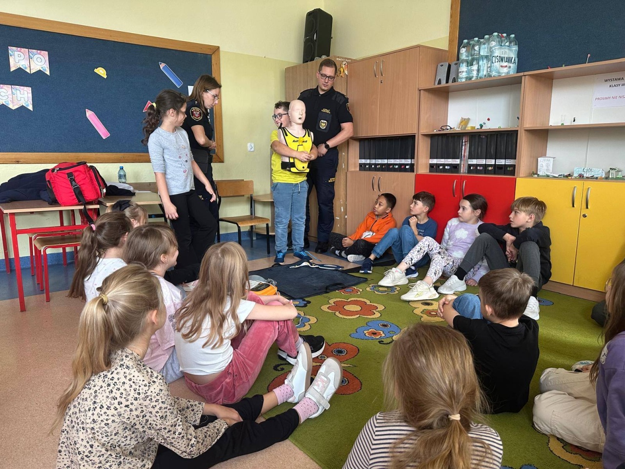 Profilaktyczne zajęcia ze Strażą Miejską w Szkole Podstawowej nr 5 [13.10.2025] - zdjęcie #32 - eOstroleka.pl