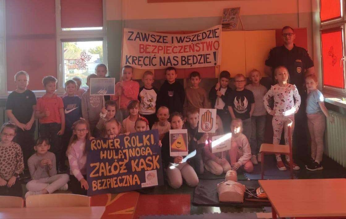 Profilaktyczne zajęcia ze Strażą Miejską w Szkole Podstawowej nr 5 [13.10.2025] - zdjęcie #23 - eOstroleka.pl