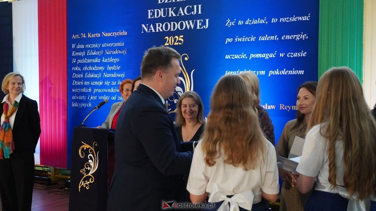 Obchody Dnia Edukacji Narodowej w Ostrołęce [14.10.2025] - zdjęcie #81 - eOstroleka.pl