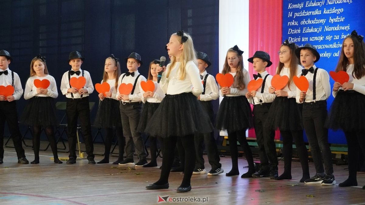 Obchody Dnia Edukacji Narodowej w Ostrołęce [14.10.2025] - zdjęcie #1 - eOstroleka.pl