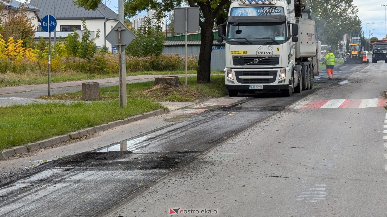 Prace remontowe na 11 Listopada [14.10.2025] - zdjęcie #11 - eOstroleka.pl