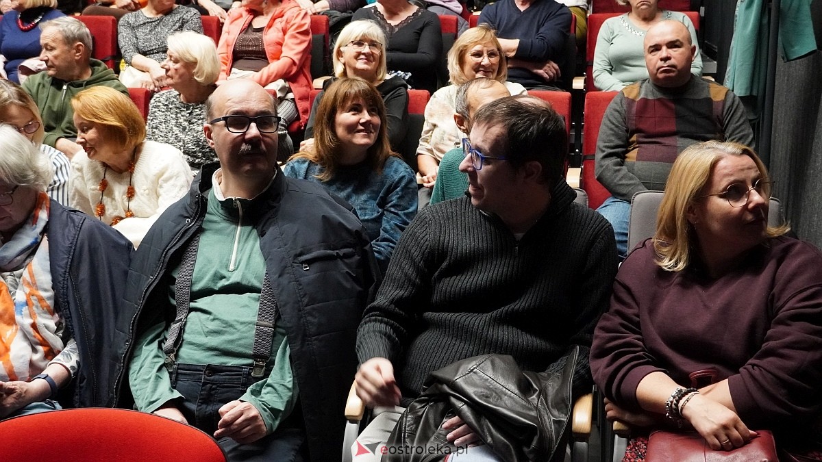 Największe przeboje Królowej Polskiej Estrady w Muzeum Żołnierzy Wyklętych w Ostrołęce [14.10.2025] - zdjęcie #51 - eOstroleka.pl