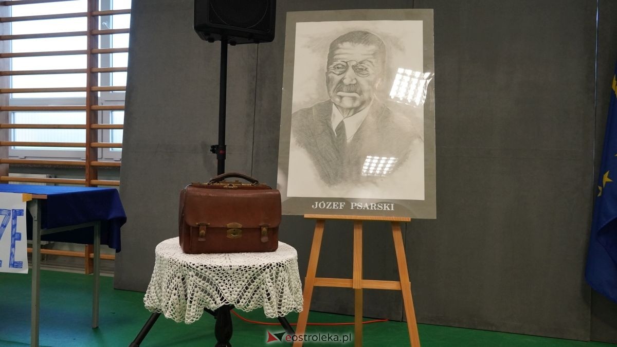 Metalówka ma skarb! Do szkoły trafiła pamiątka dr Psarskiego [15.10] - zdjęcie #145 - eOstroleka.pl