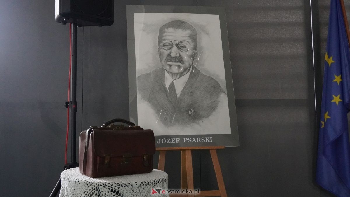 Metalówka ma skarb! Do szkoły trafiła pamiątka dr Psarskiego [15.10] - zdjęcie #141 - eOstroleka.pl