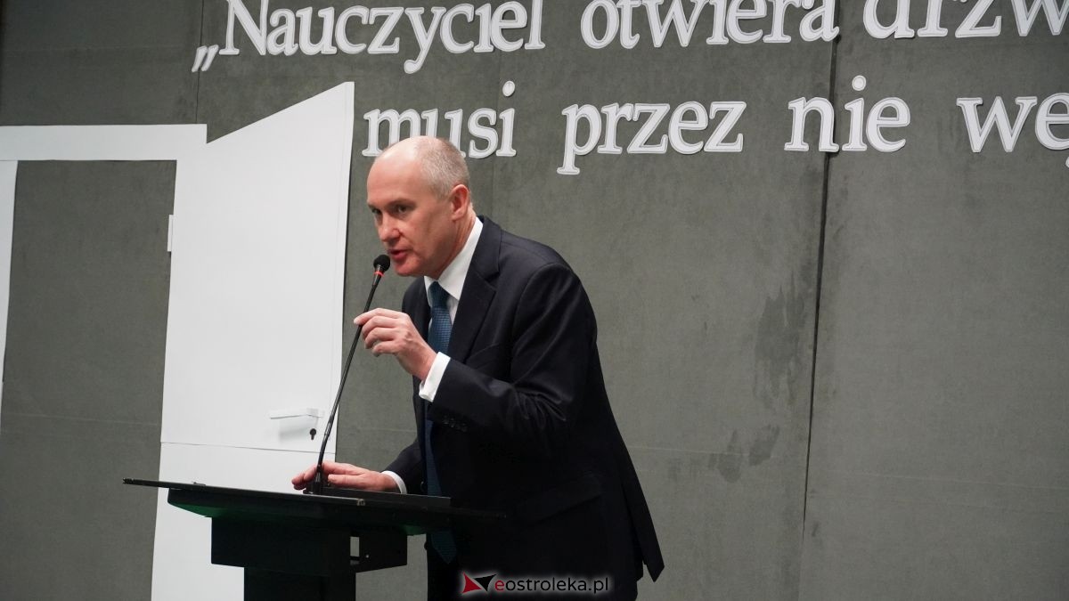 Metalówka ma skarb! Do szkoły trafiła pamiątka dr Psarskiego [15.10] - zdjęcie #119 - eOstroleka.pl