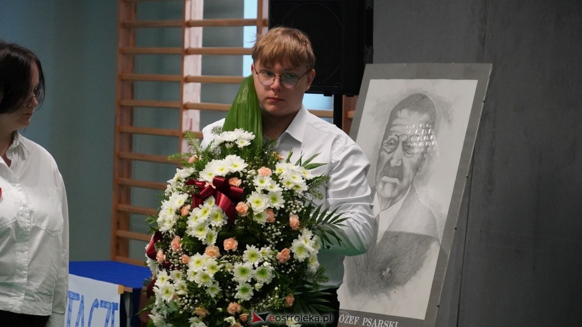 Metalówka ma skarb! Do szkoły trafiła pamiątka dr Psarskiego [15.10] - zdjęcie #105 - eOstroleka.pl