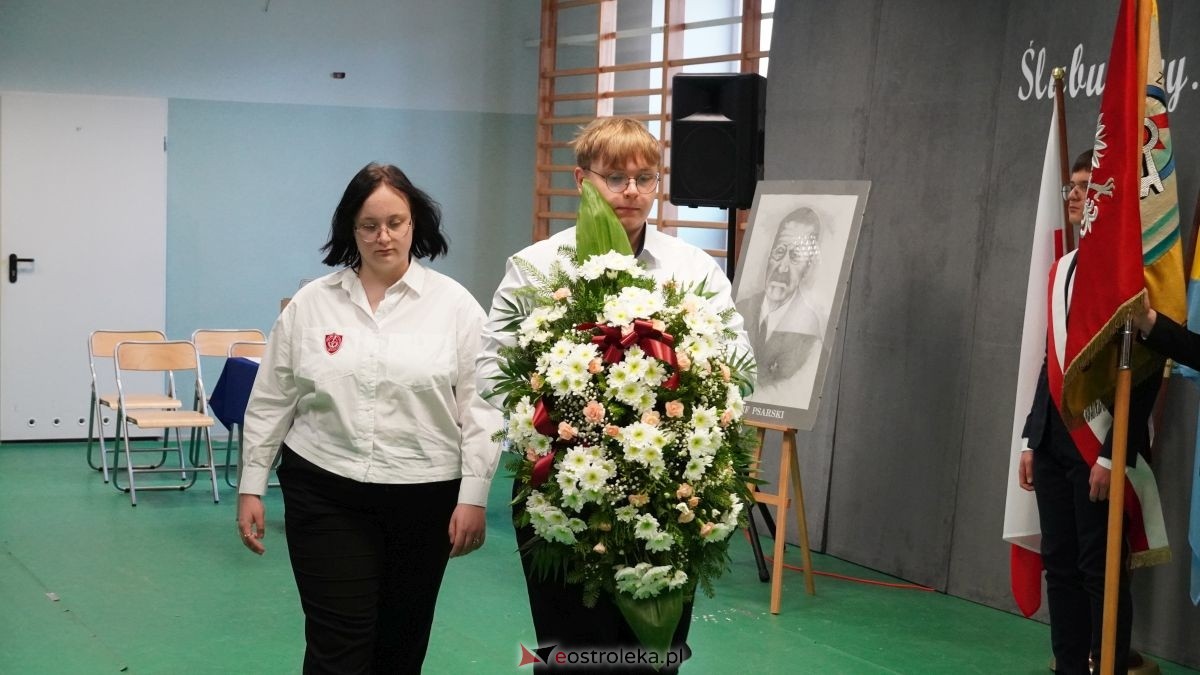 Metalówka ma skarb! Do szkoły trafiła pamiątka dr Psarskiego [15.10] - zdjęcie #104 - eOstroleka.pl