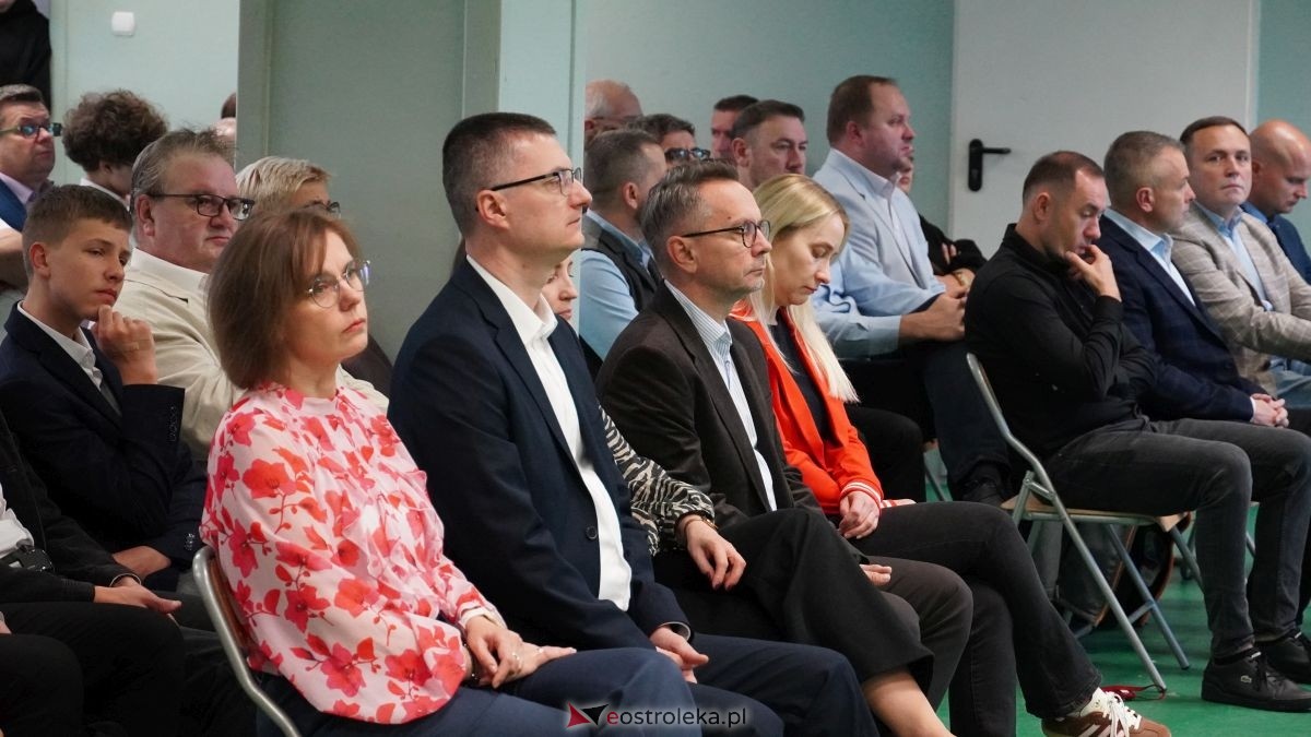 Metalówka ma skarb! Do szkoły trafiła pamiątka dr Psarskiego [15.10] - zdjęcie #100 - eOstroleka.pl