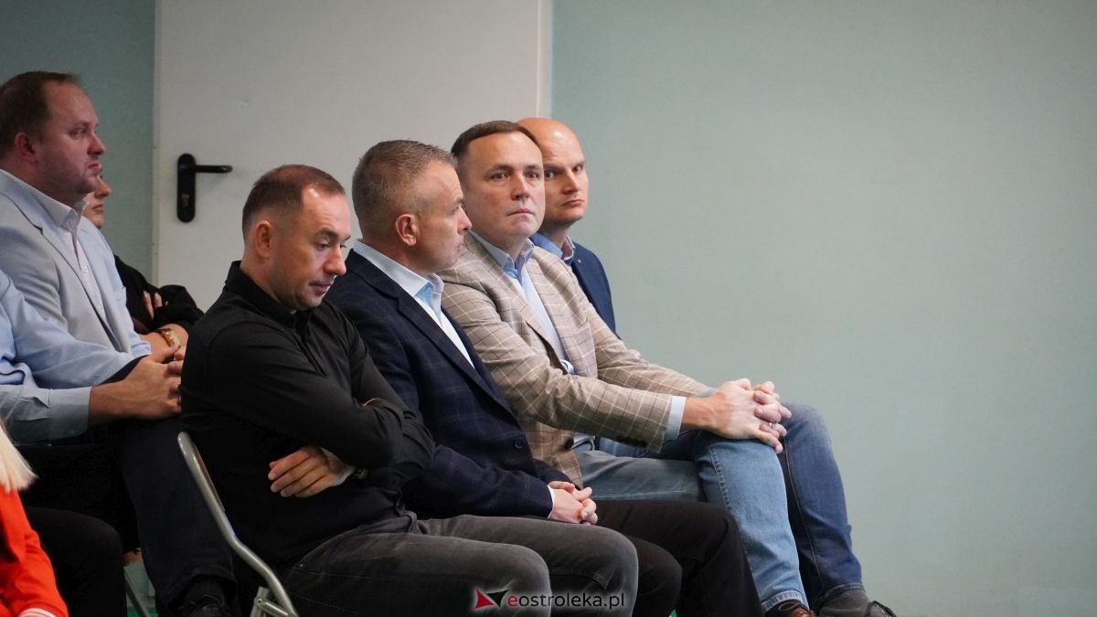 Metalówka ma skarb! Do szkoły trafiła pamiątka dr Psarskiego [15.10] - zdjęcie #99 - eOstroleka.pl