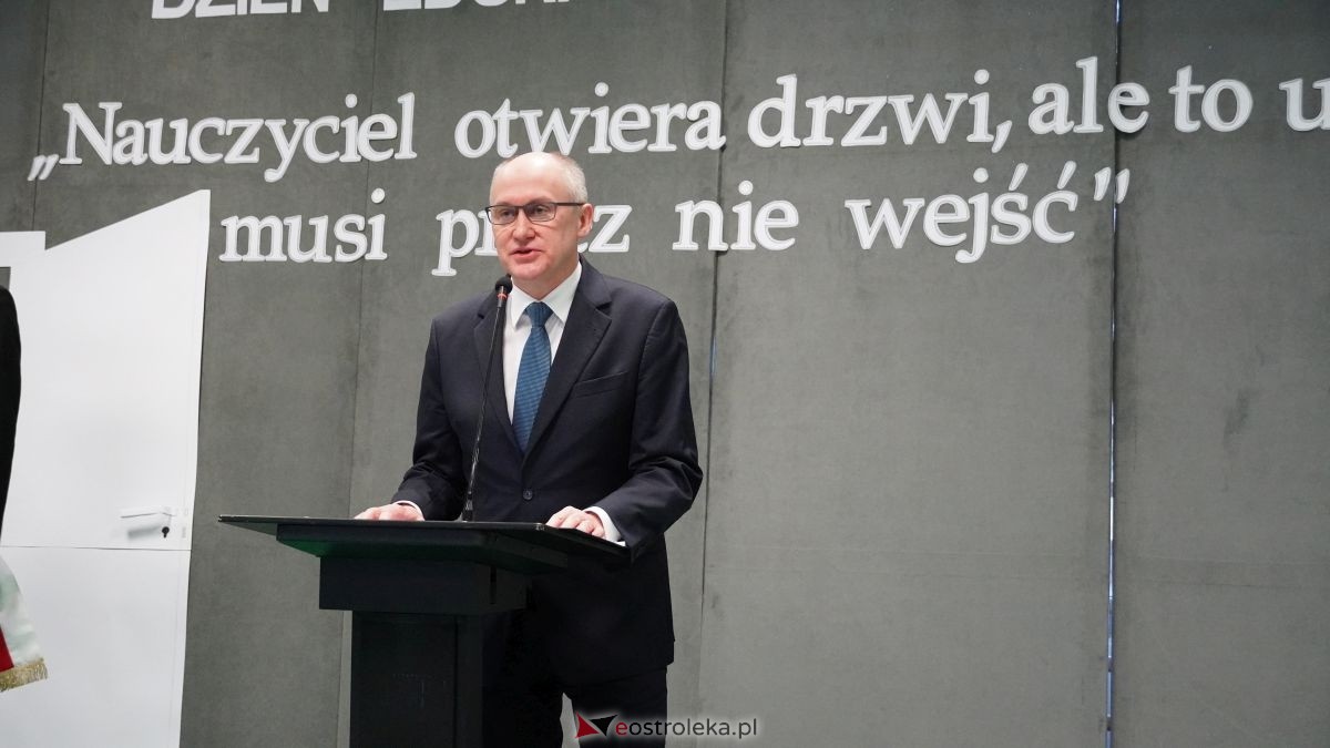 Metalówka ma skarb! Do szkoły trafiła pamiątka dr Psarskiego [15.10] - zdjęcie #86 - eOstroleka.pl