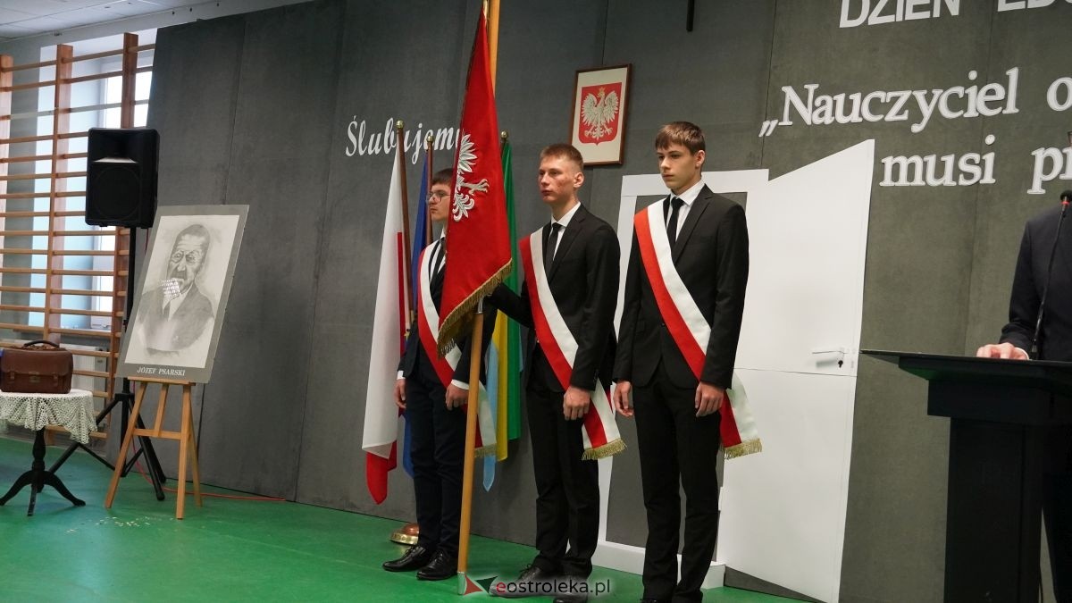 Metalówka ma skarb! Do szkoły trafiła pamiątka dr Psarskiego [15.10] - zdjęcie #84 - eOstroleka.pl