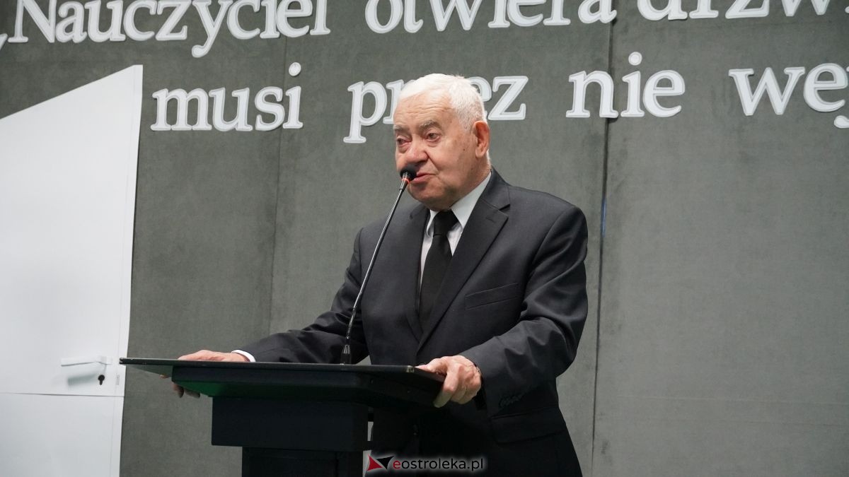 Metalówka ma skarb! Do szkoły trafiła pamiątka dr Psarskiego [15.10] - zdjęcie #80 - eOstroleka.pl