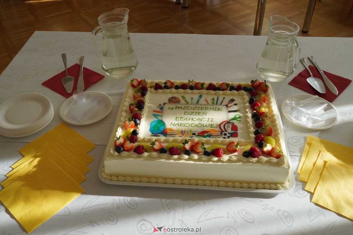 Metalówka ma skarb! Do szkoły trafiła pamiątka dr Psarskiego [15.10] - zdjęcie #10 - eOstroleka.pl