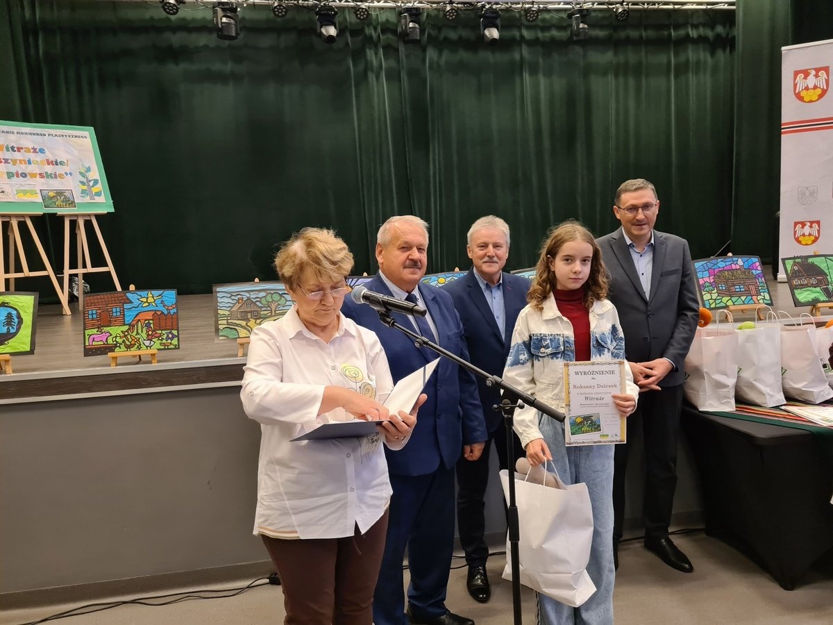  PODSUMOWANIE KONKURSU PLASTYCZNEGO WITRAŻE MYSZYNIECKIE/KURPIOWSKIE [15.10.2025] - zdjęcie #34 - eOstroleka.pl