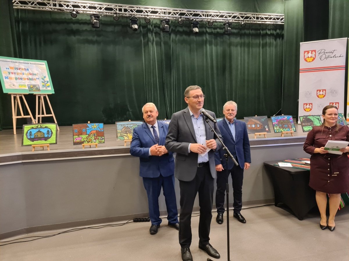  PODSUMOWANIE KONKURSU PLASTYCZNEGO WITRAŻE MYSZYNIECKIE/KURPIOWSKIE [15.10.2025] - zdjęcie #14 - eOstroleka.pl